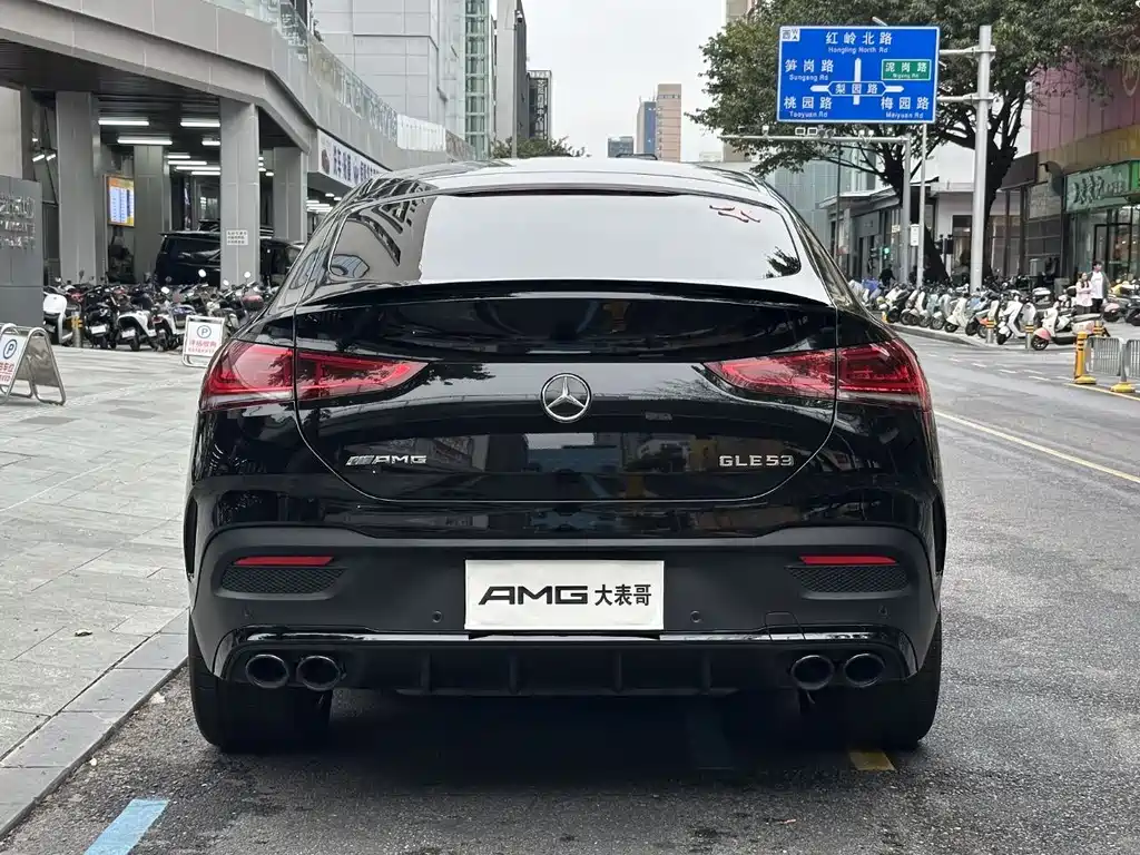 Mercedes-Benz GLE Coupe AMG 2023 — фото 9