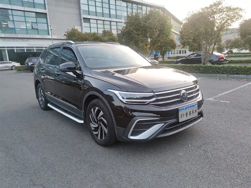 Volkswagen Tiguan L 2021 — фото 3