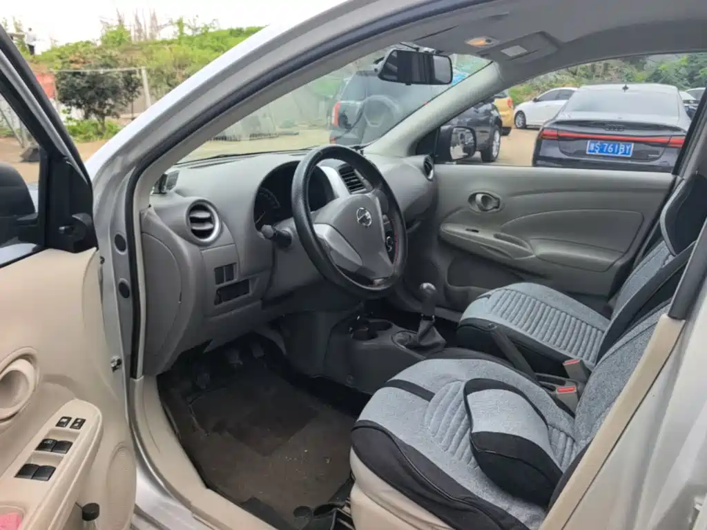 Nissan Sunny 2015 — фото 16
