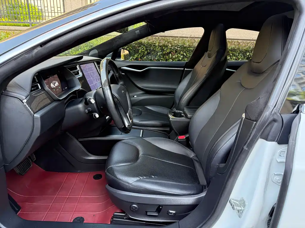 Tesla Model S 2014 — фото 11