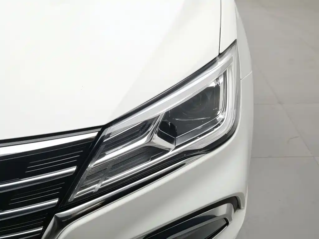 Roewe i5 2020 — фото 7