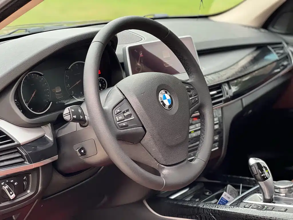 BMW X5 2017 — фото 14