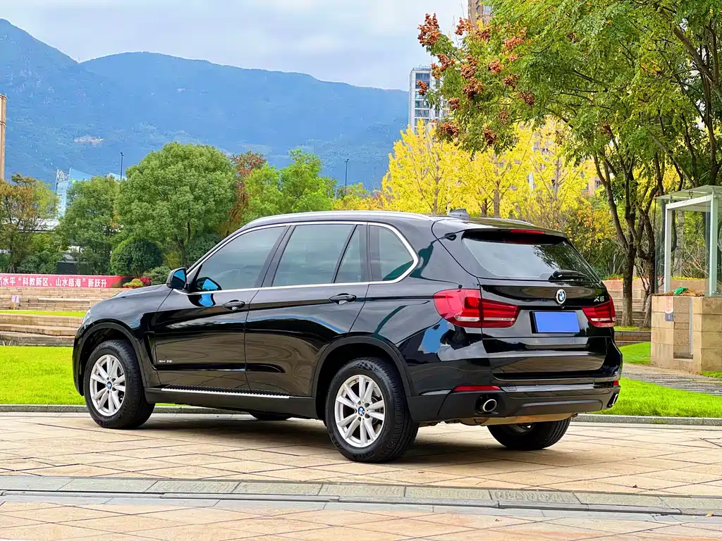 BMW X5 2017 — фото 21