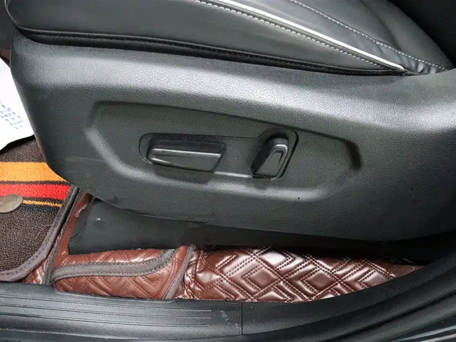 Hyundai Custo 2023 — фото 25
