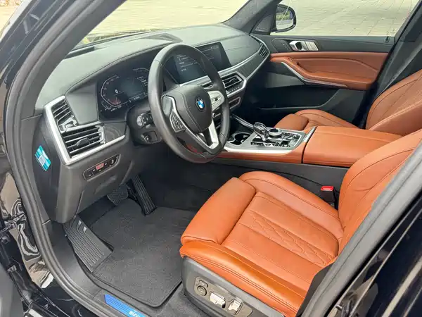 BMW X7 2021