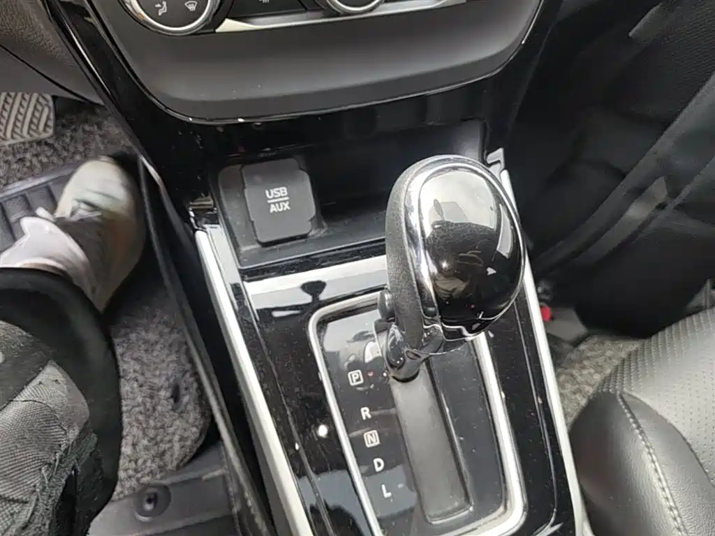 Nissan Sylphy 2016 — фото 10