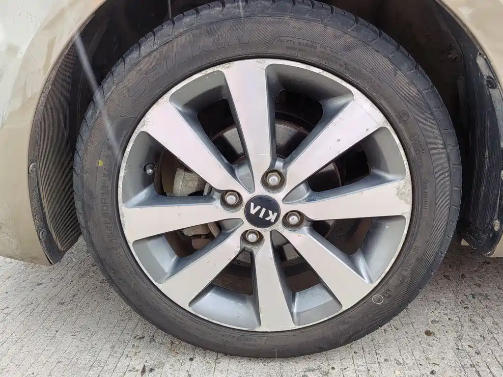 Kia K2 2015 — фото 19