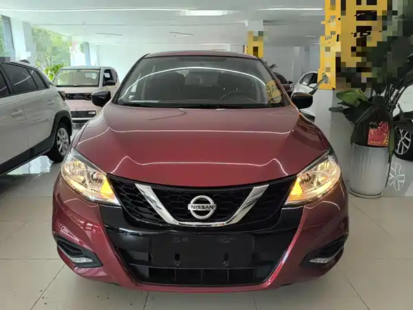Nissan Tiida 2022
