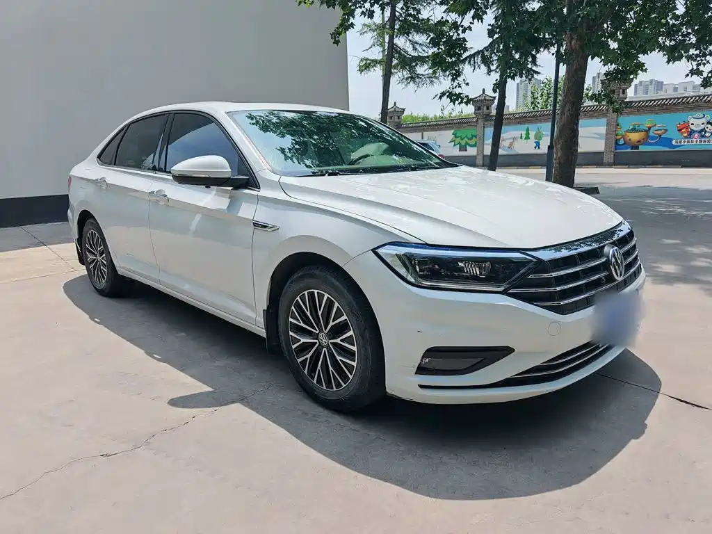 Volkswagen Sagitar 2019