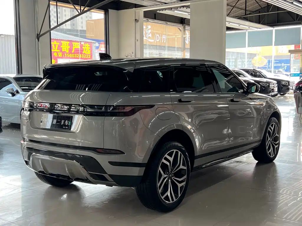Land Rover Evoque 2023 — фото 4