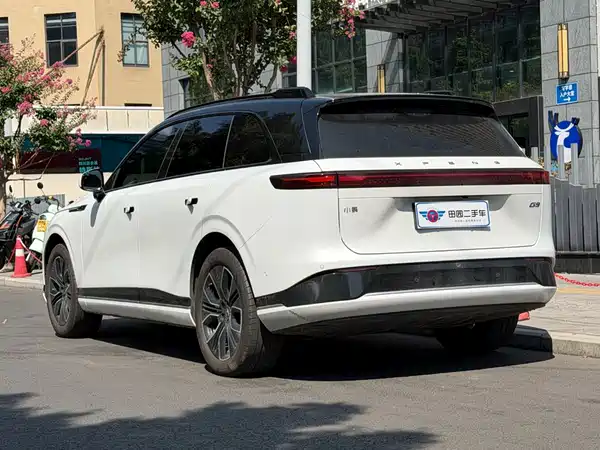 XPeng G9 2025