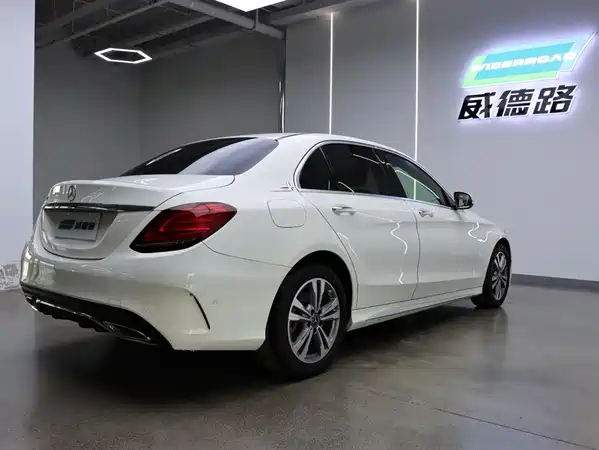 Mercedes-Benz C-Class 2020