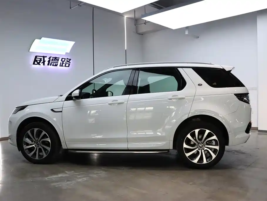Land Rover Discovery Sport 2023 — фото 5