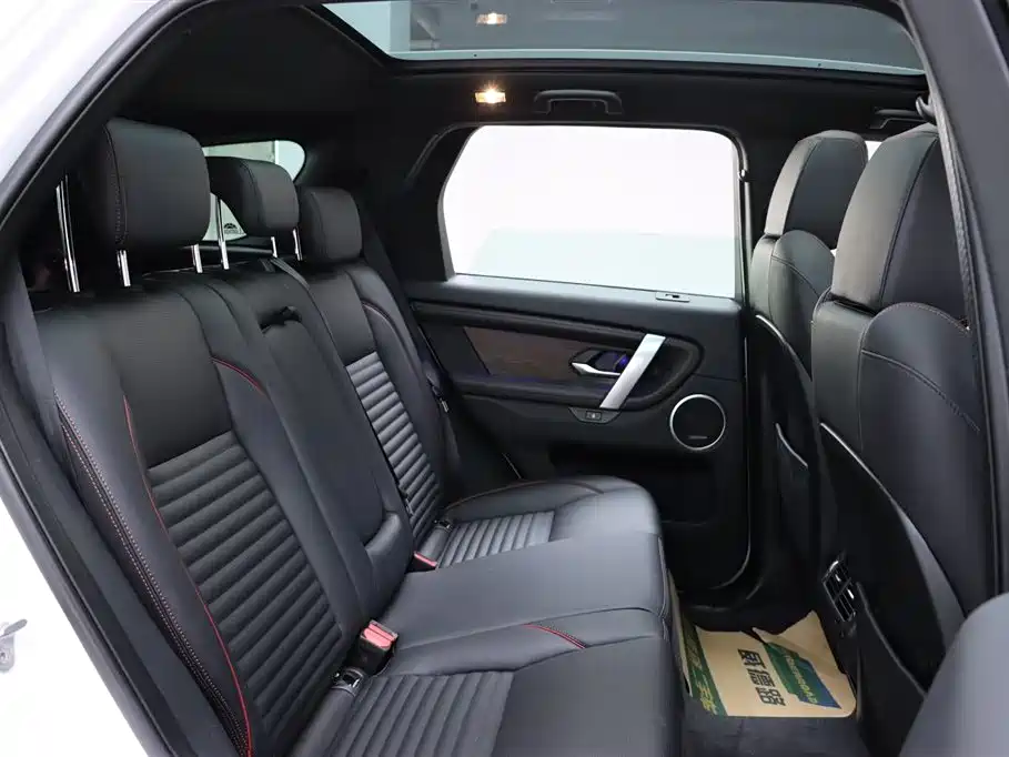 Land Rover Discovery Sport 2023 — фото 18