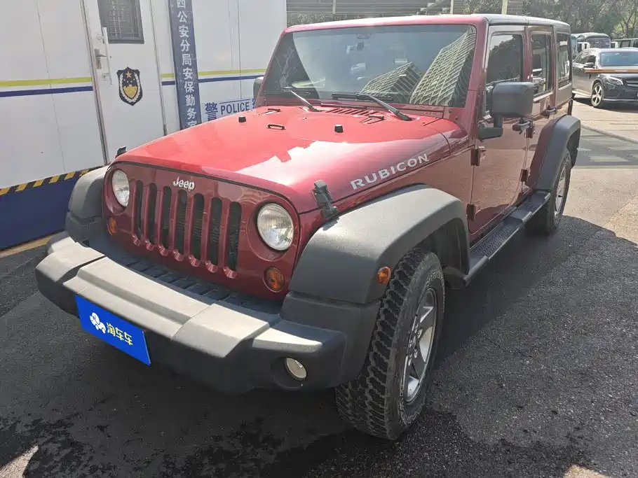 Jeep Wrangler 2012 — фото 1