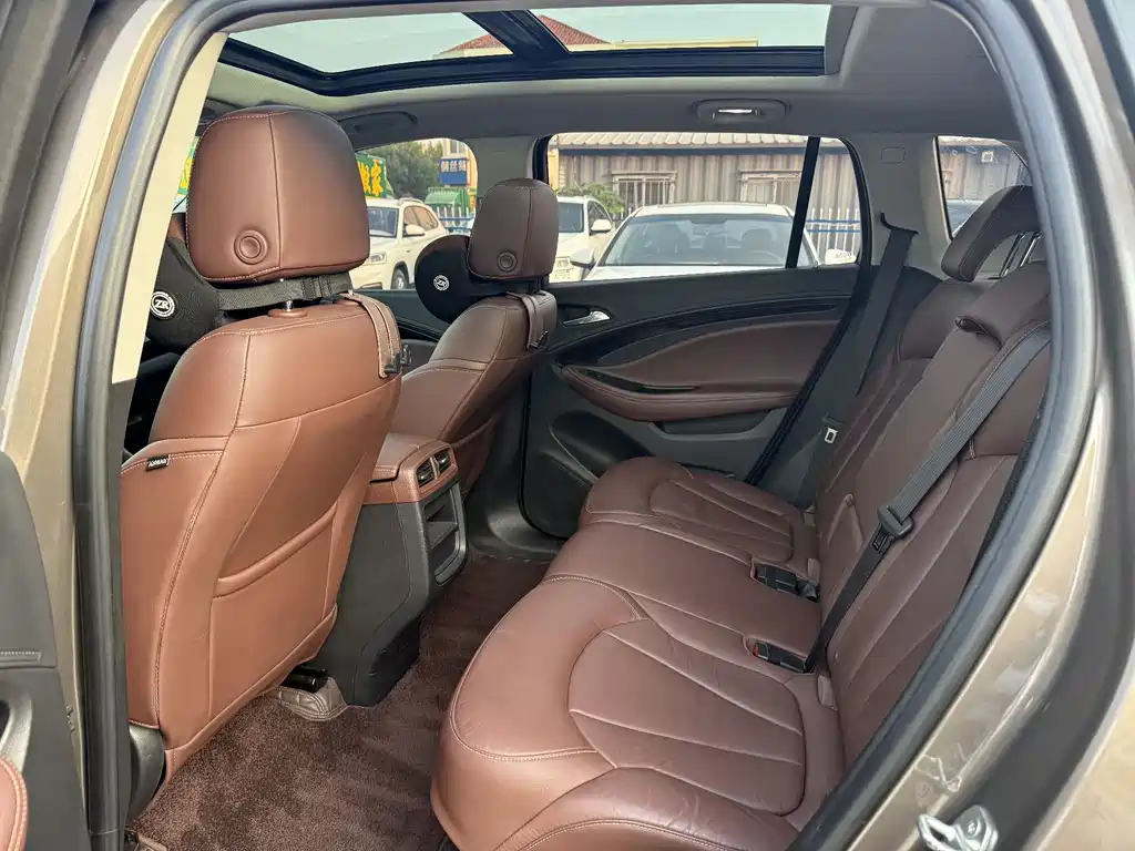 Buick Envision Plus 2018