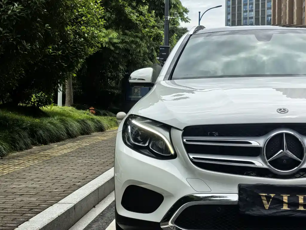 Mercedes-Benz GLC 2017 — фото 14