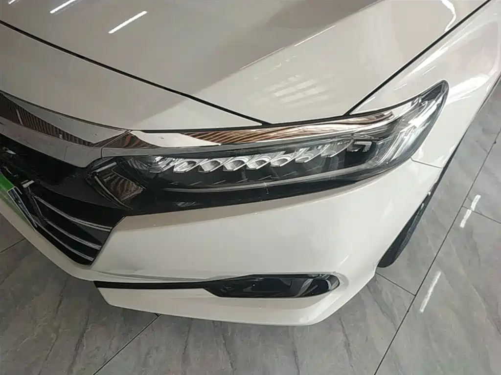 Honda Accord 2023 — фото 18
