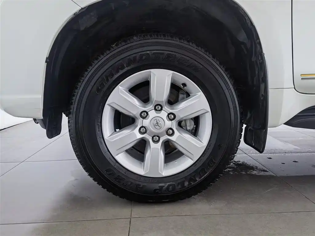 Toyota Prado 2017 — фото 17