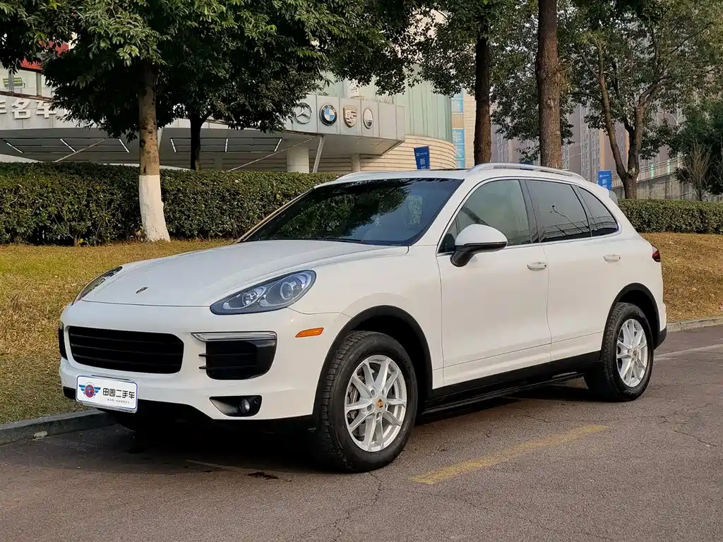 Porsche Cayenne 2017 — фото 1