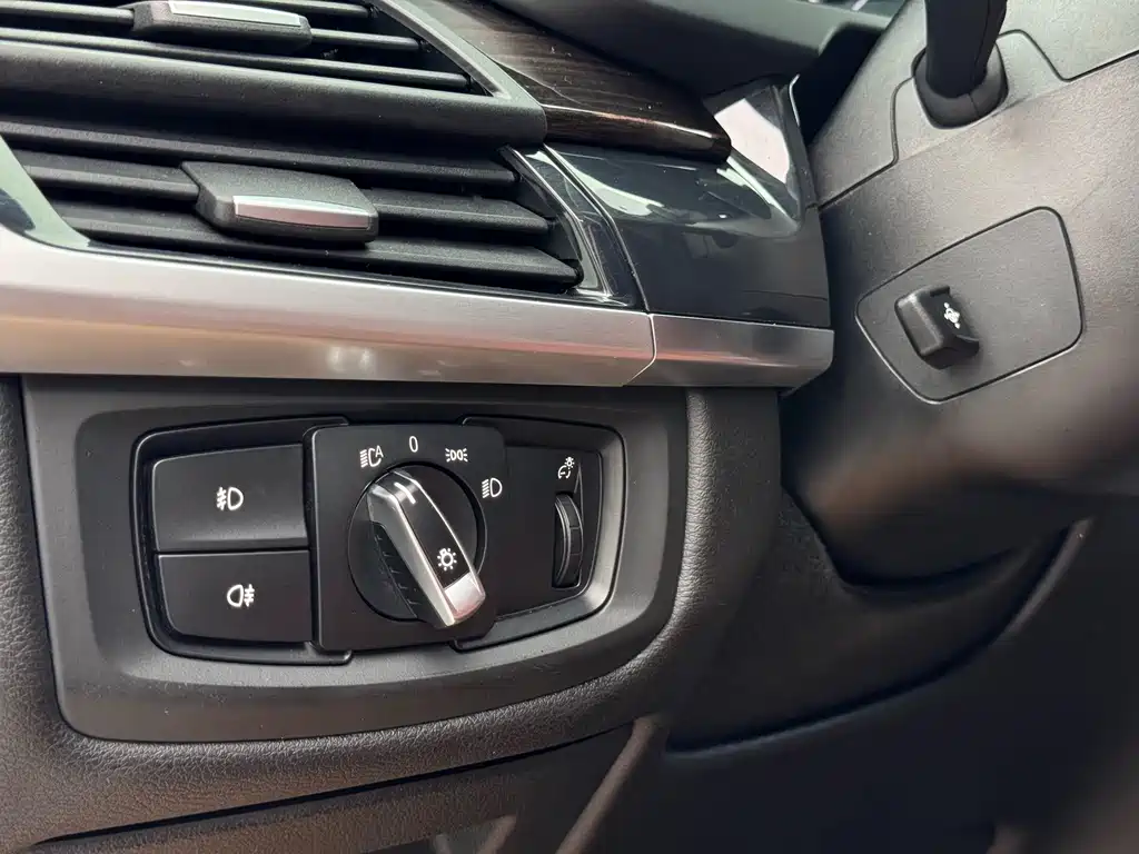 BMW X6 2015 — фото 11