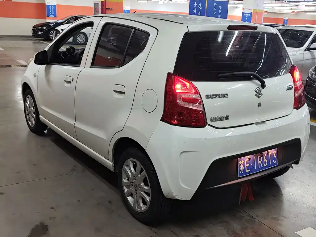 Suzuki Alto 2015 — фото 12