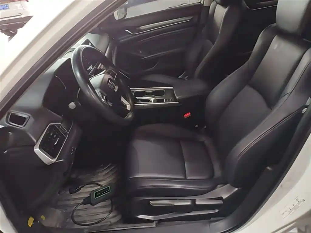 Honda Accord 2019 — фото 15