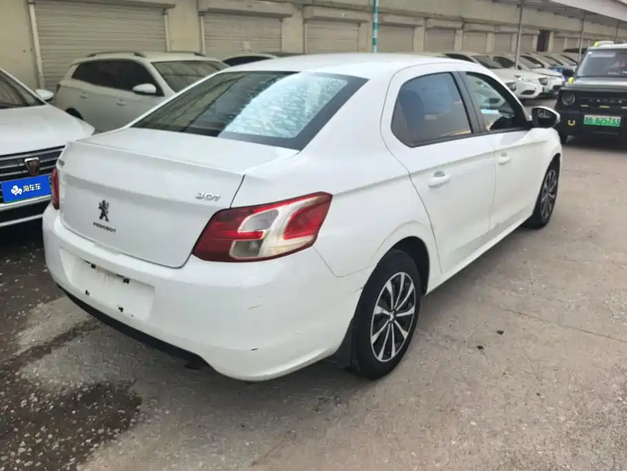 Peugeot 301 2014