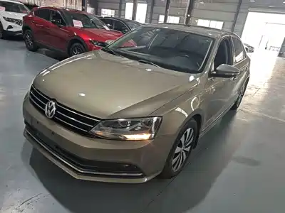 Volkswagen Sagitar 2018