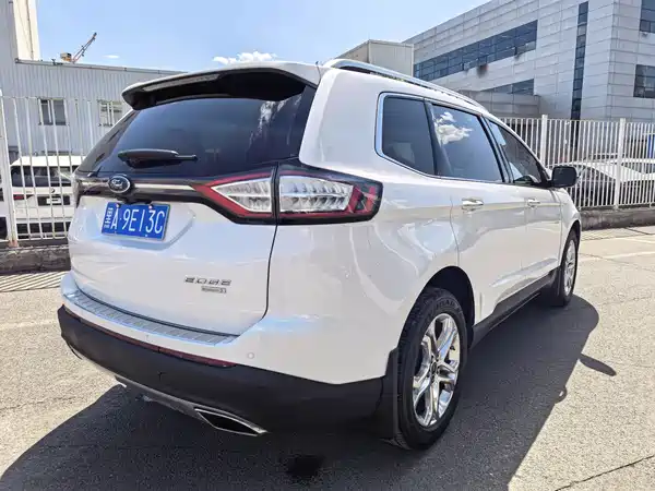 Ford Edge 2015