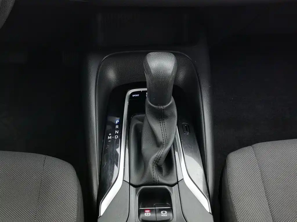 Toyota Corolla 2023 — фото 13