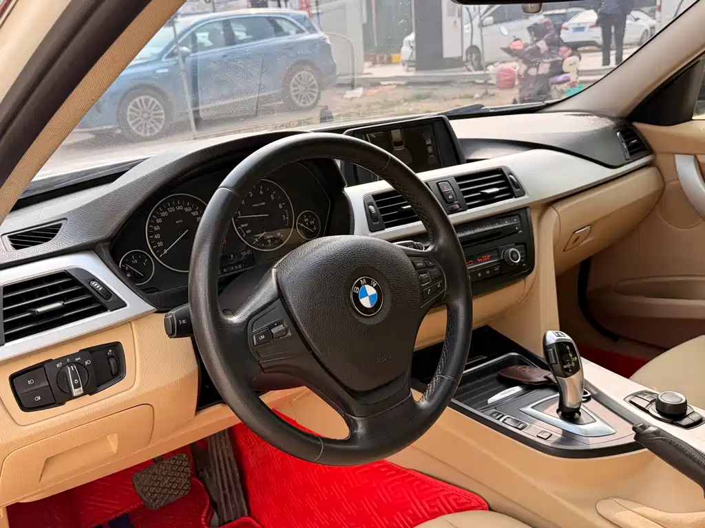BMW 3 Series 2013 — фото 10