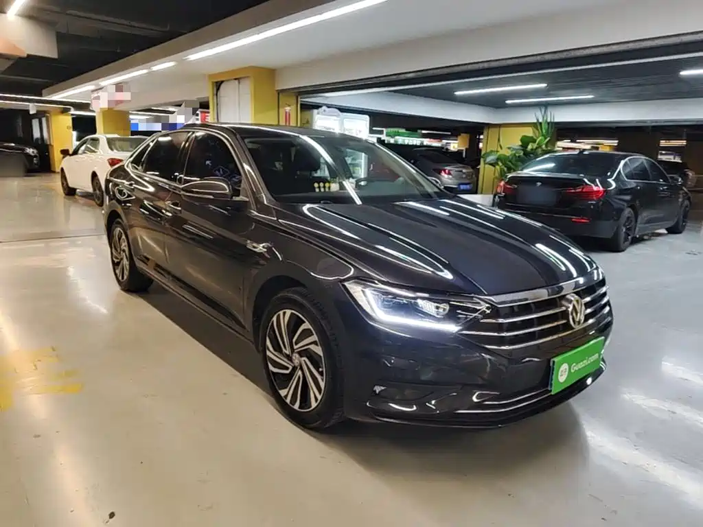 Volkswagen Sagitar 2022