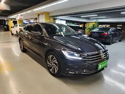Volkswagen Sagitar 2022