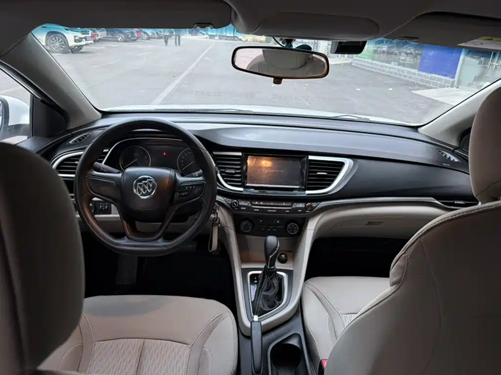 Buick Excelle 2015 — фото 14