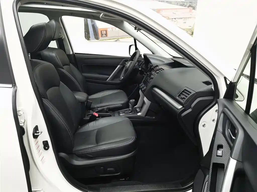 Subaru Forester 2014 — фото 23