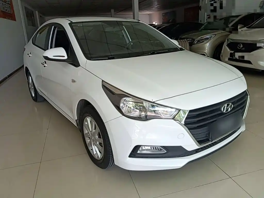 Hyundai Verna 2017 — фото 4