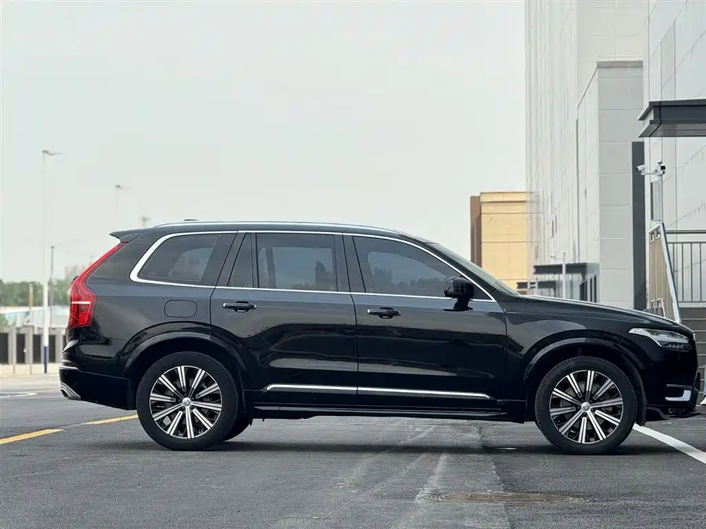 Volvo XC90 2021 — фото 6