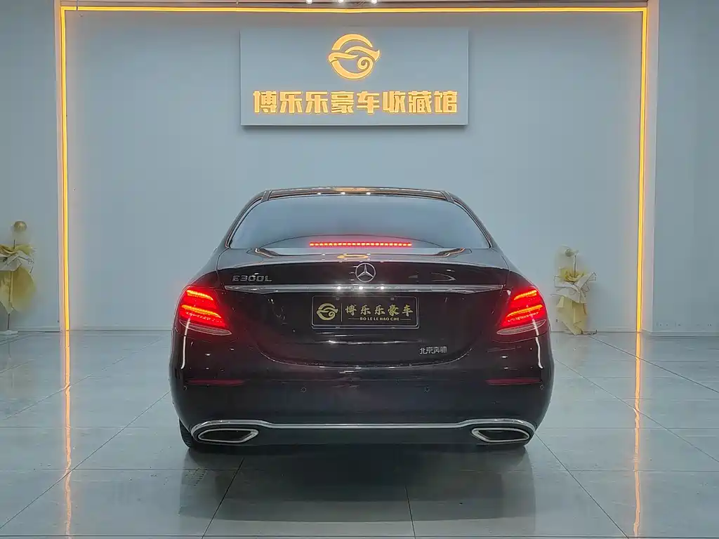 Mercedes-Benz E-Class 2020 — фото 18