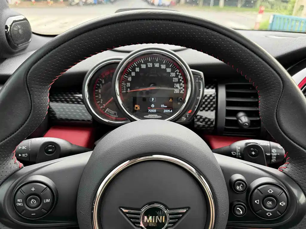 MINI JCW 2020 — фото 16