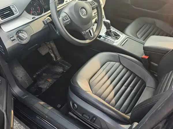 Volkswagen Magotan 2015