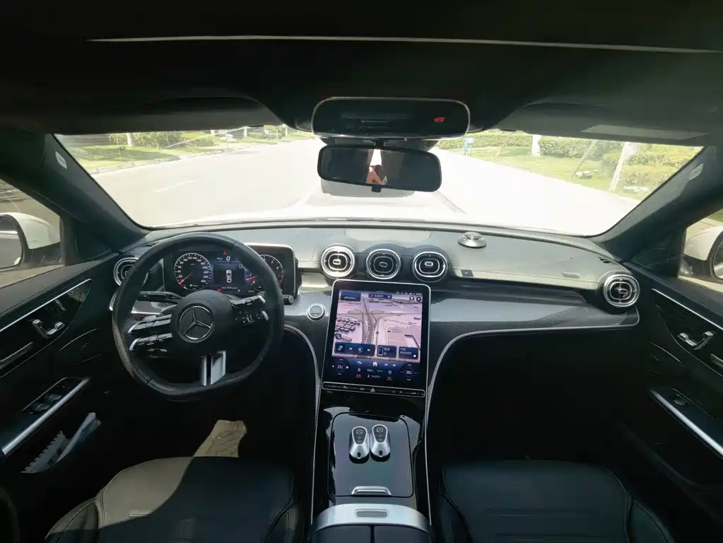 Mercedes-Benz C-Class 2023