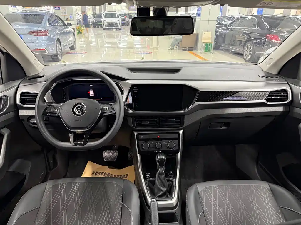 Volkswagen T-Cross 2023