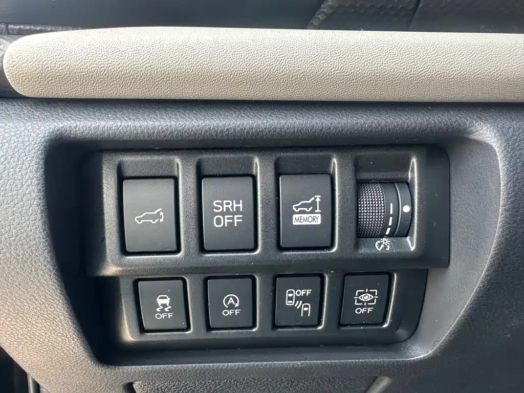 Subaru Forester 2023 — фото 13