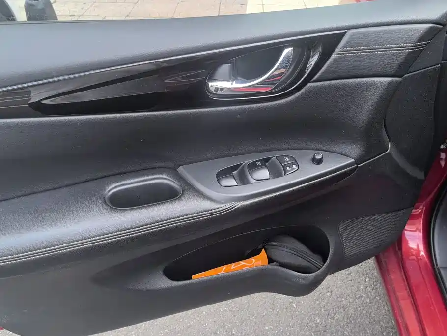 Nissan Tiida 2019