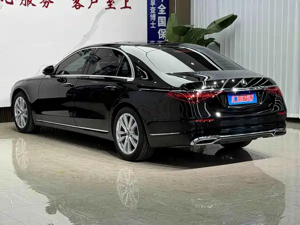 Mercedes-Benz S-Class 2024