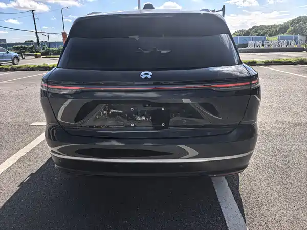 NIO ES8 2023