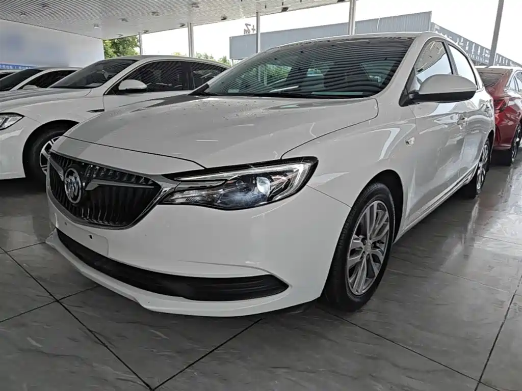 Buick Excelle 2020 — фото 1