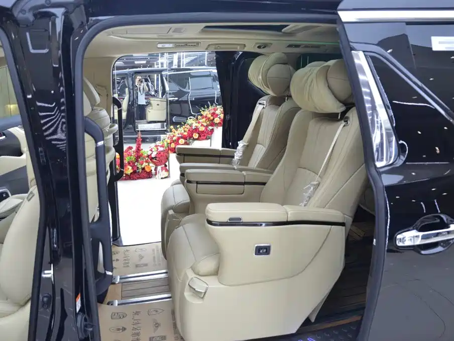 Toyota Vellfire 2023 — фото 5