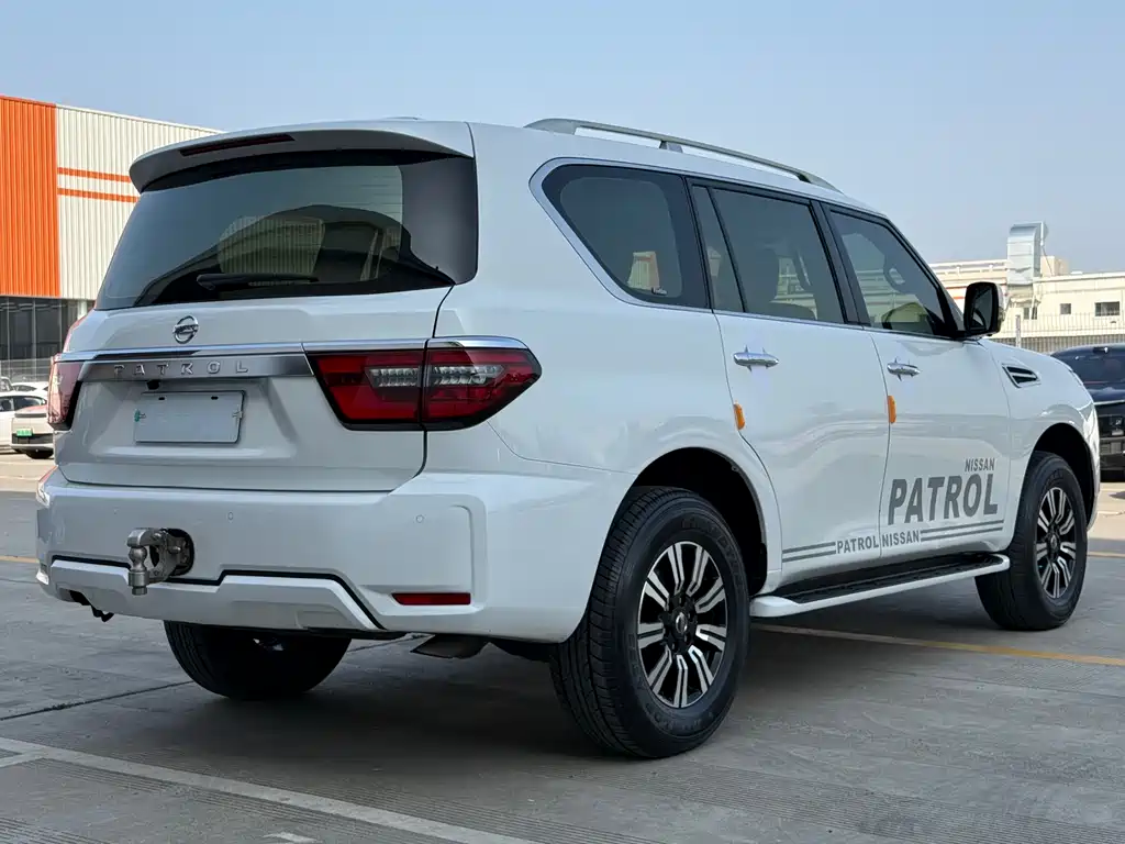 Nissan Patrol 2020 — фото 9